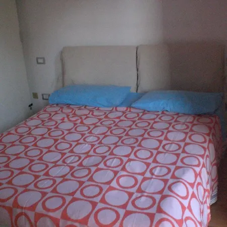 Apartment Lame 71 *